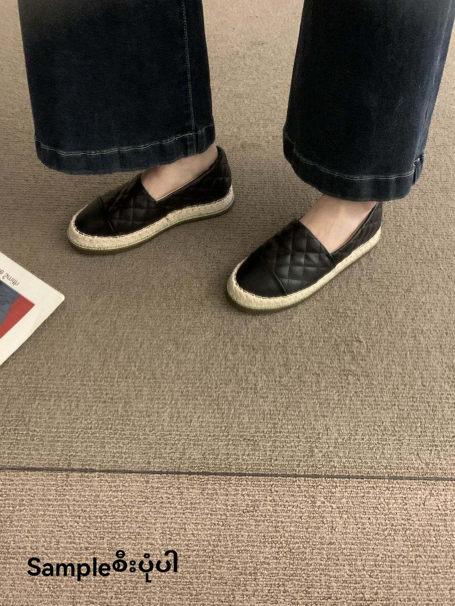 Lolla M438 Big Paung Ei Flat Shoe - Image 17