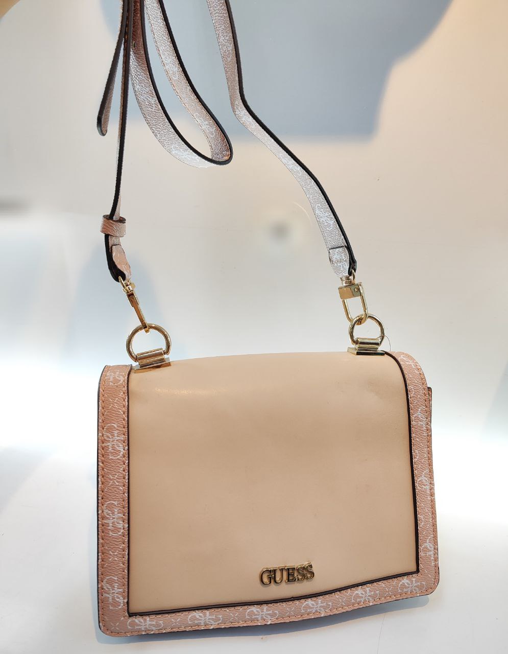 Guess Bag - Image 2