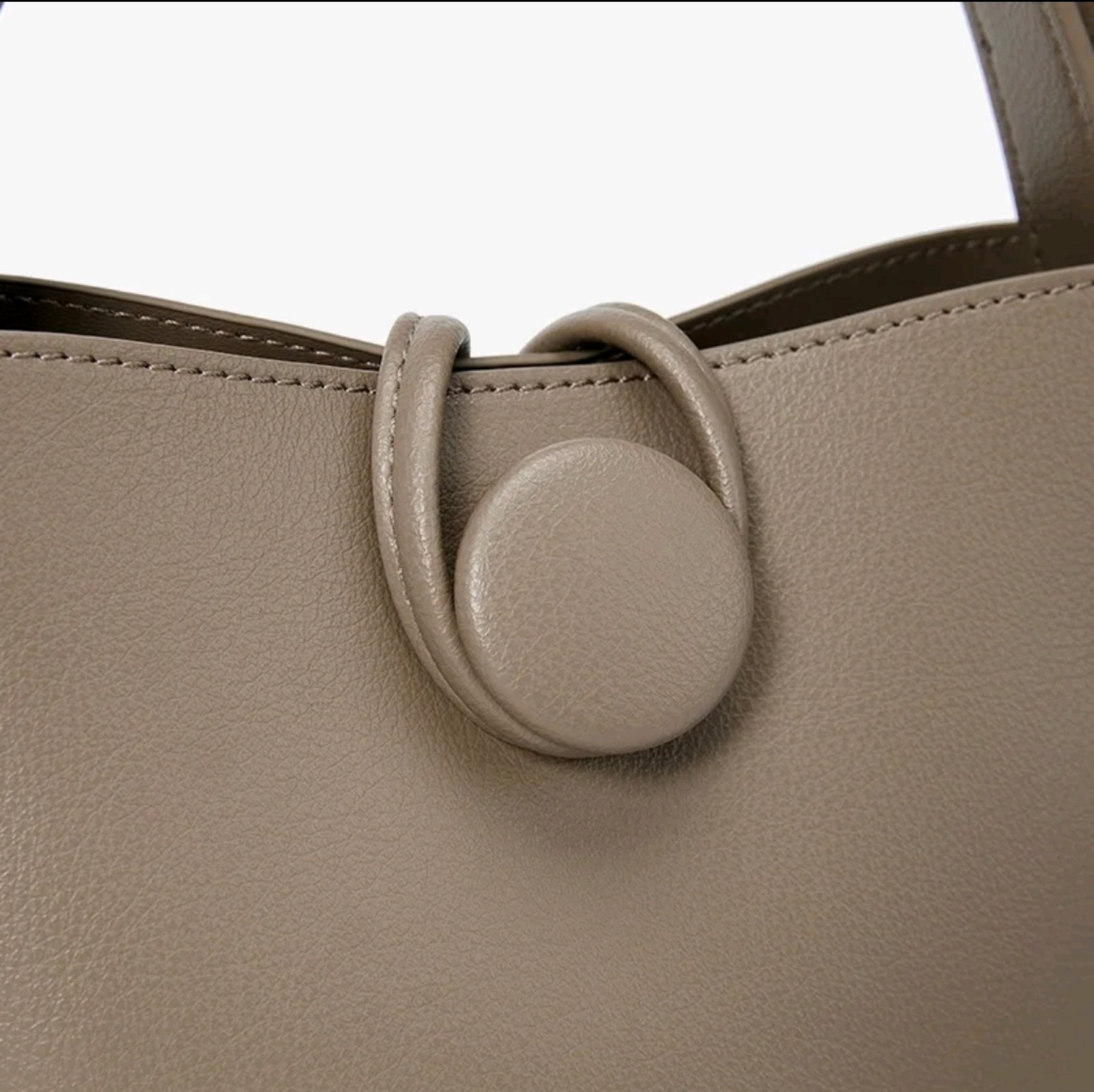 Bostanten Big Button Bag - Image 4