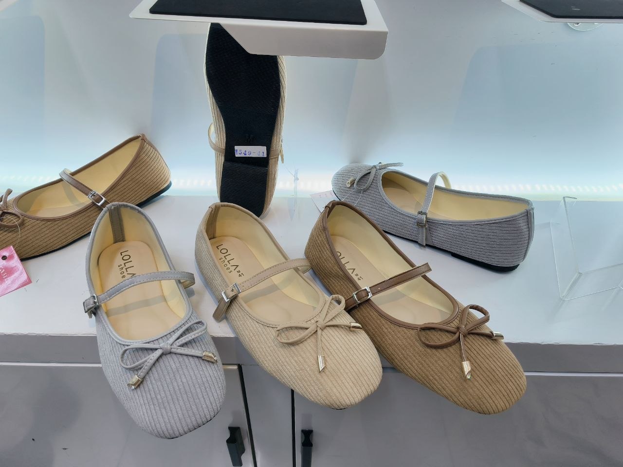 Lolla M549 / GG49 Corduroy Flat Shoe - Image 9
