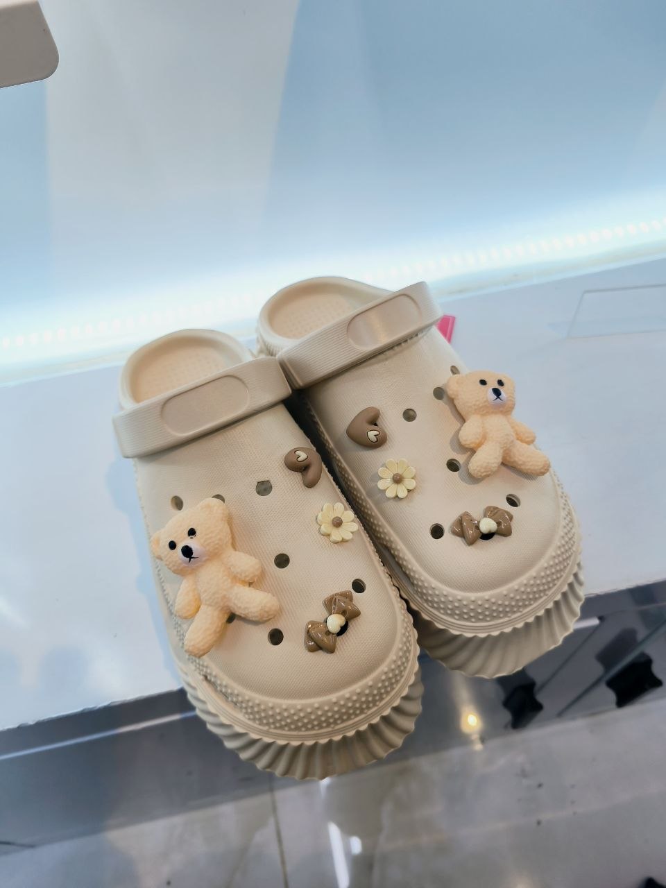 33-1095L Bear Cookie with mini heart - Image 3