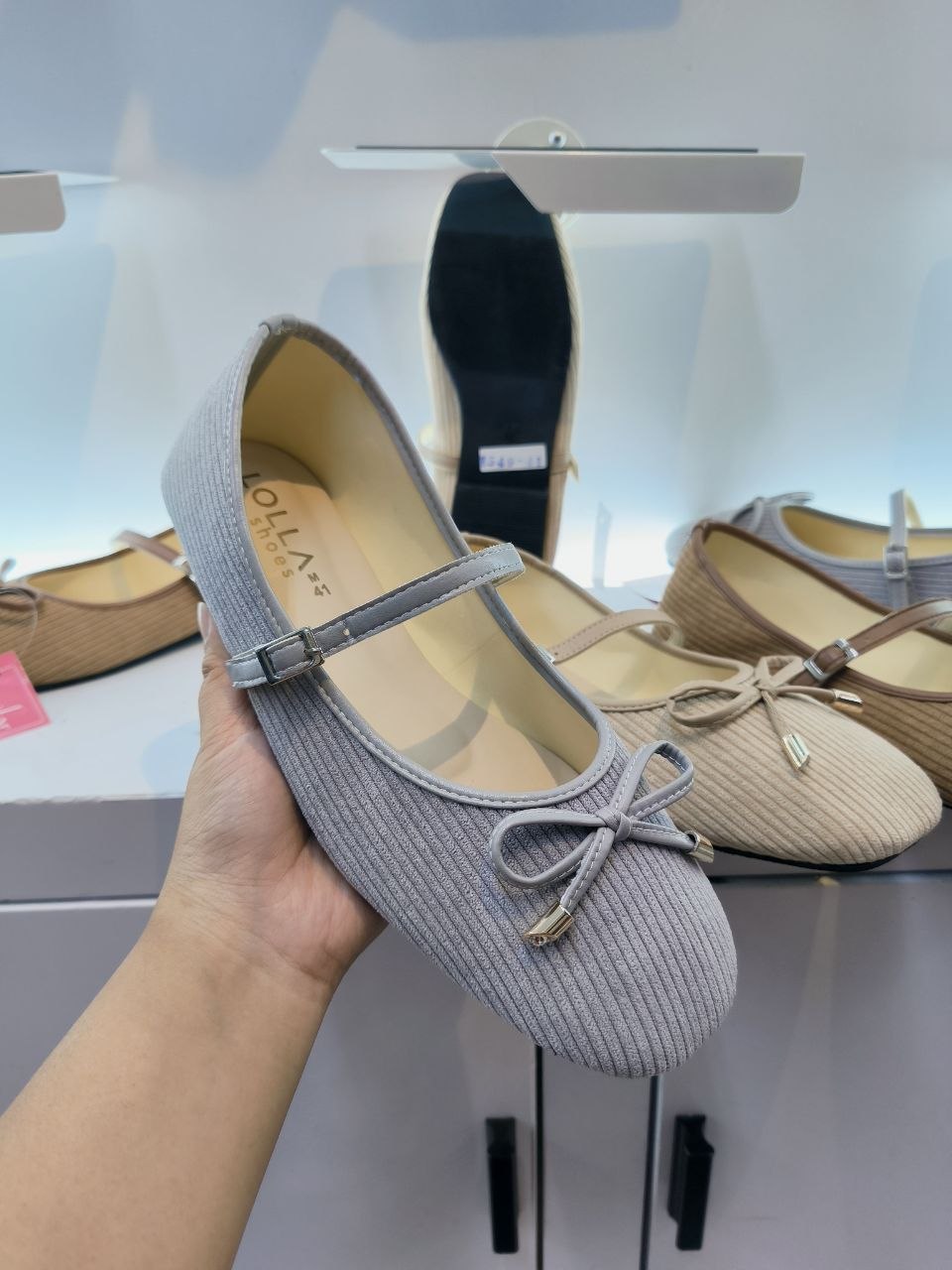 Lolla M549 / GG49 Corduroy Flat Shoe - Image 6