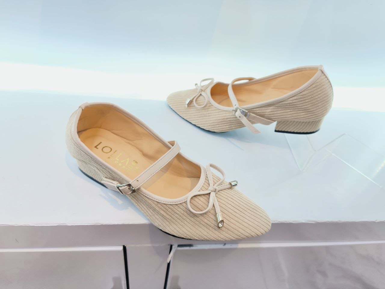 Lolla M549 / GG49 Corduroy Flat Shoe - Image 15